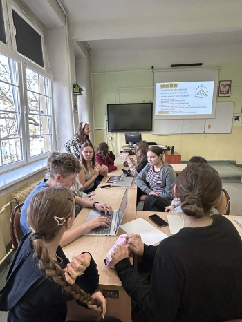 91c7bedc-5f8d-463c-9af2-3825550f0694