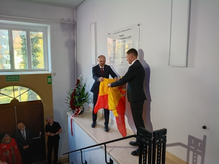 Uroczystość odsłonięcia tablicy pamiątkowej